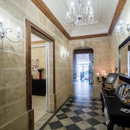 Julesy'S Bnb Cospicua Exterior foto